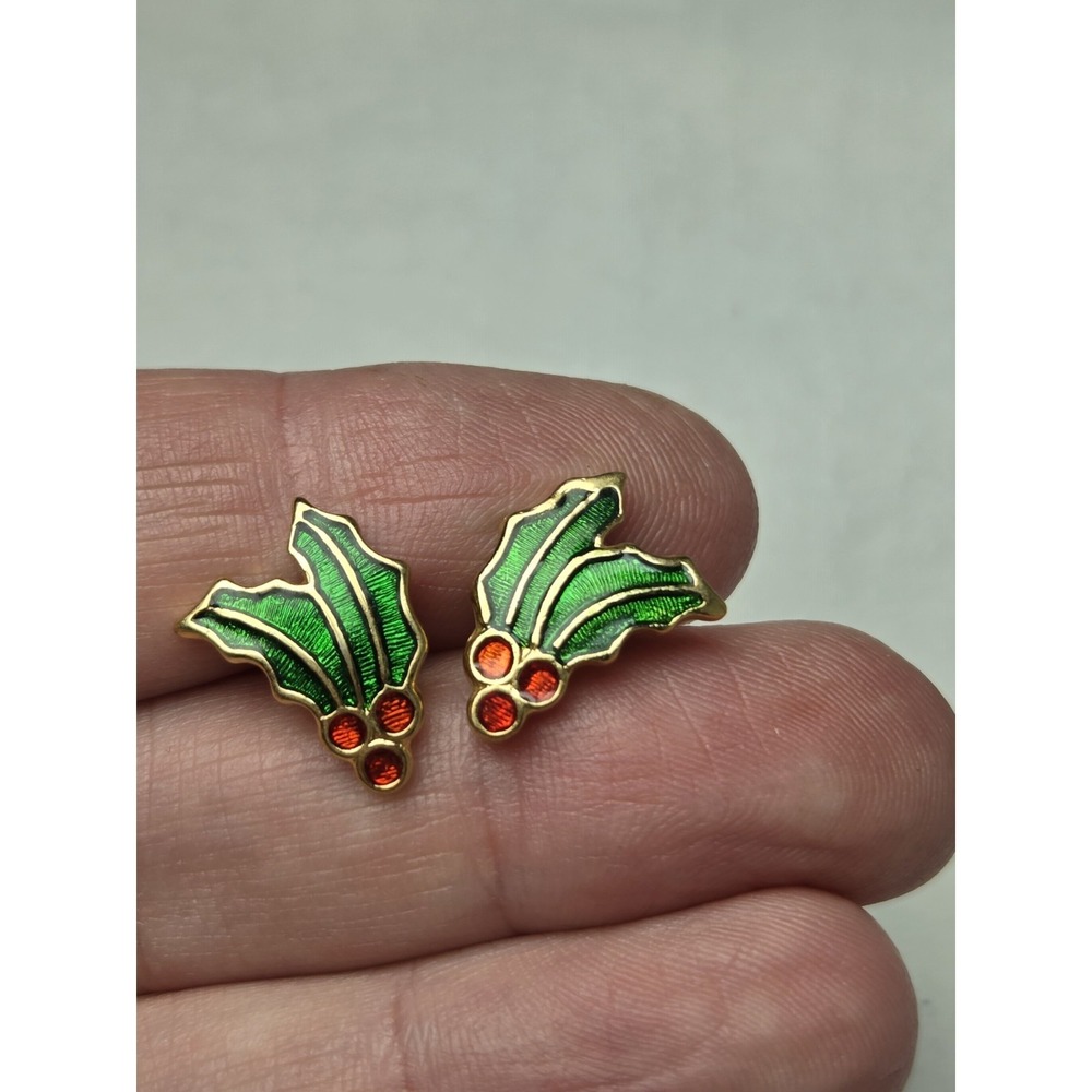 Vintage Avon Holly Leaf Shape Stud Earrings Green Red Gold Tone Enamel Christmas